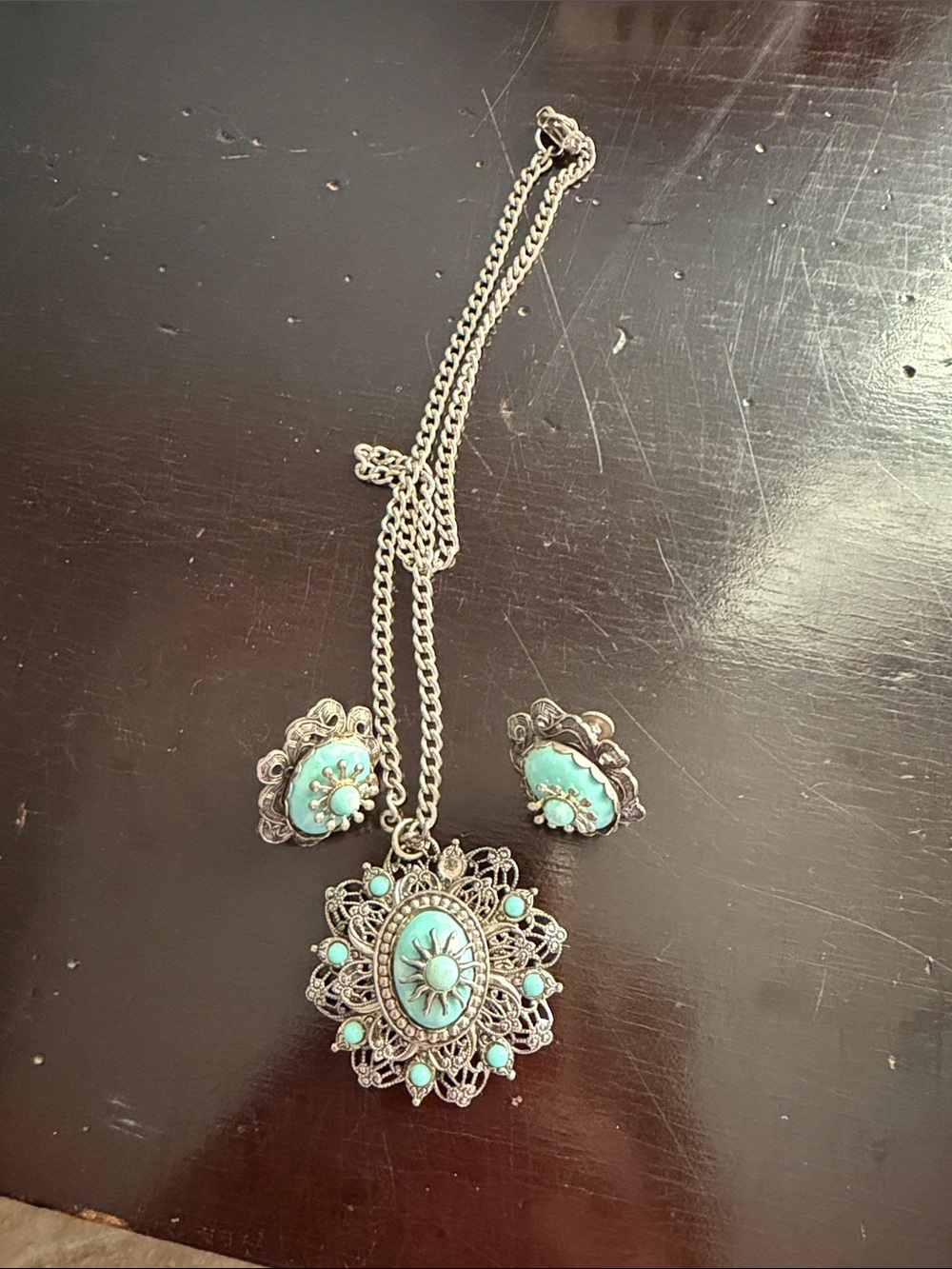 Turquoise Floral Filigree Pendant Necklace and Earrings Set